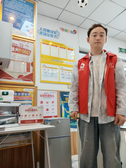 运河边的“体彩姐弟店” (2)_副本.jpg