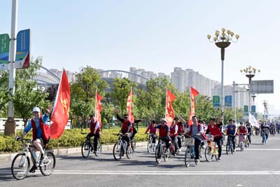 1462756784854918.jpg 淮安体彩助力万人骑行 将公益进行到底.jpg