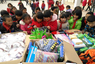 1481250151330727.jpg “公益体彩__快乐操场”活动走进连云港市张桥小学4.jpg