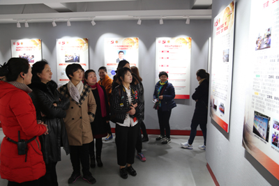 4、庆“三八妇女节” 镇江体育局及其下属单位市体彩中心参观醋文化博物馆.jpg