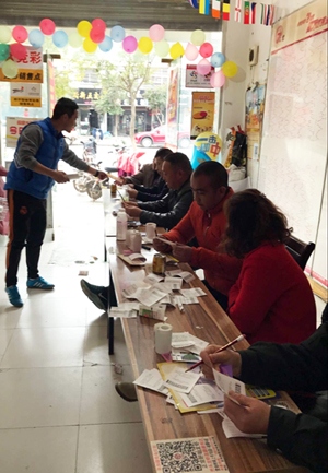 连云港好事成双 一天中出两部iPhone7二a.jpg