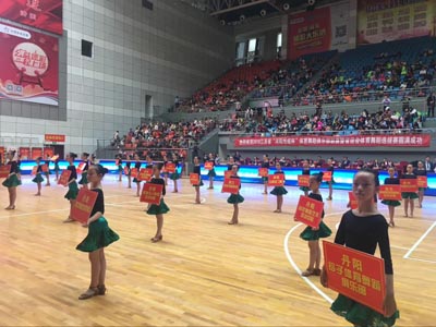 2、舞动青春 镇江丹阳体彩嘉年华地推活动走进省舞蹈赛事照片.jpg