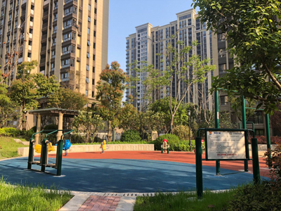 1524883151978799.jpg 3 江苏体彩20年 到社区免费健身时.jpg