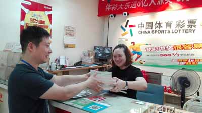 1526955898509964.jpg 我们送的不光是票 更是服务.jpg