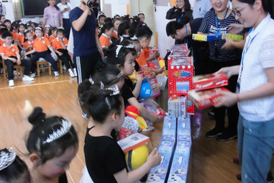 连云港体彩开展“公益体彩 爱心助学”公益活动4.jpg