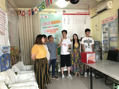 体彩撞大运走进连云港 购彩者中得手机乐呵呵2.jpg