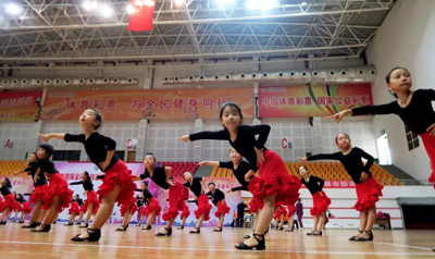 1533882655848362.jpg 2018连云港市全民健身日活动暨市首届全民健身运动会(农民部)比赛 火爆开场3.jpg