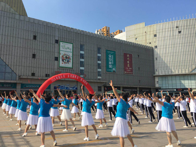 1533888661941434.jpg 全民健身动起来 连云港多地举办全民健身活动动4.jpg