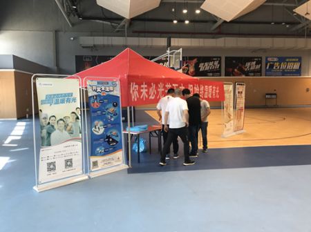 高邮体彩在第六届运动会乡镇部羽毛球比赛举行地推活动 (2)_副本.jpg