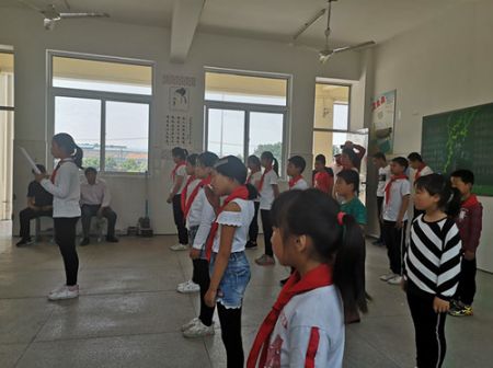 庆“六一” 淮安体彩走进前锋镇淮胜体彩希望小学支教 (1)_副本.jpg