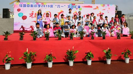 公益体彩进校园 盱眙体彩开展爱心助学活动_副本.jpg