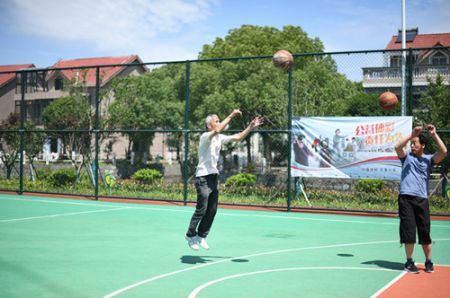 6.体彩公益金使用项目--宁波镇海区九龙镇西经堂村篮球场.JPG_副本.jpg