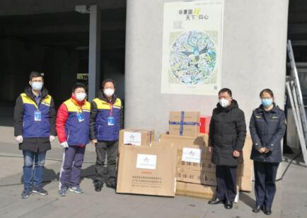 1582259577820964.jpg 常州体彩向常州北站捐赠爱心物资22.jpg