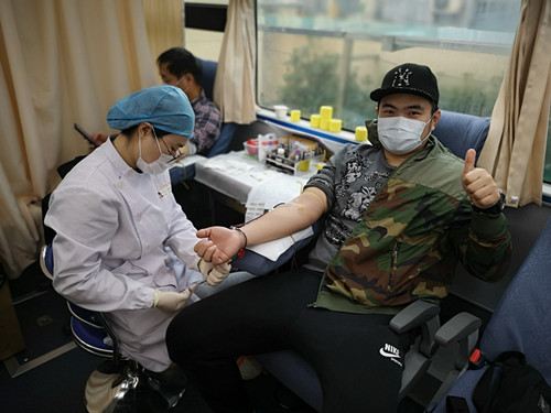 南京体彩积极参加无偿献血支持防疫工作1_副本.jpg