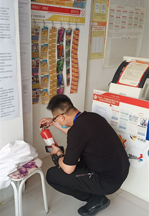 连云港赣榆体彩开展体彩网点安全大检查行动3_副本.jpg