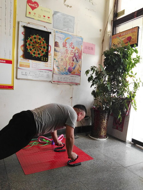 “点亮健康中国”活动助推体彩网点健身热潮3_副本.jpg