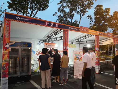 “点亮健康中国”活动助力扬州首届“体育嘉年华” (1)_副本.jpg