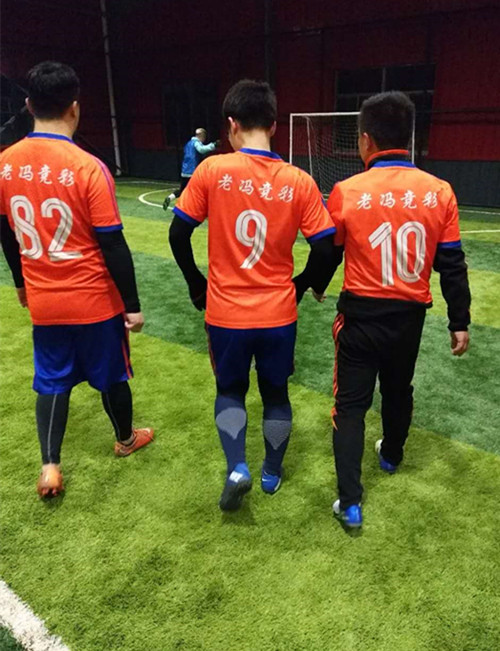 1599551597130534.jpg 让体彩公益之花绽放 扬州体彩业主连续四年冠名足球赛 (3)_副本.jpg