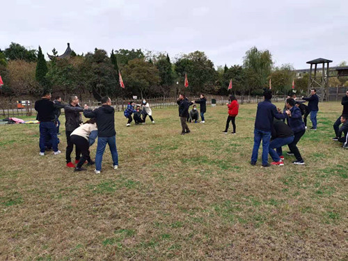 1605509835185042.jpg 淮安体彩工会开展户外团建活动 (1)_副本.jpg