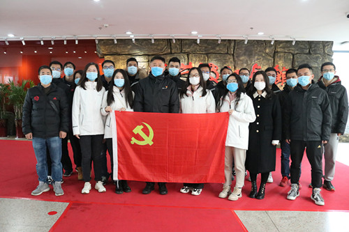 1606703803632831.jpg 南京市体彩中心赴王荷波纪念馆开展主题党日活动_副本.jpg