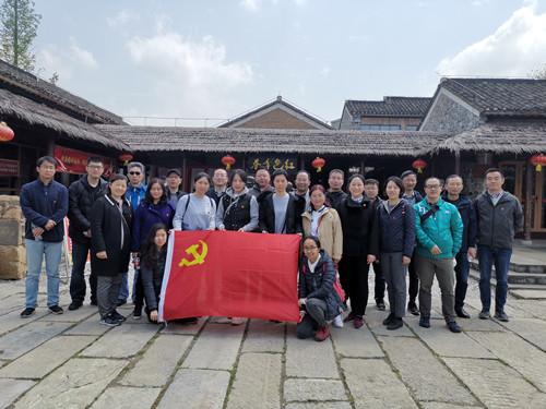 1618554139622202.jpg 参观红色李巷8日_副本.jpg