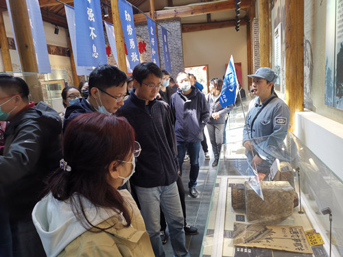 1618554166676925.jpg 参观李巷图1_副本.jpg