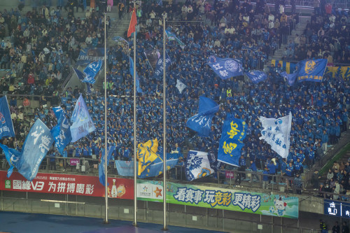 体彩“助攻” 全城心跳——苏超扬州主场燃动之夜 (8)_副本.jpg