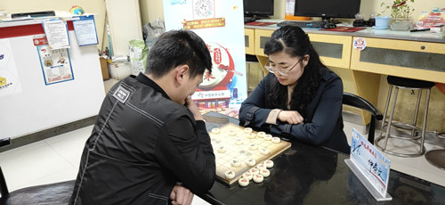 宿迁体彩开展四月份象棋棋王选拔赛1_副本.jpg 宿迁体彩开展四月份象棋棋王选拔赛1_副本.jpg