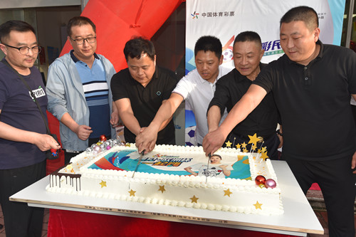 遇见欧洲杯   淮安“6__16江苏彩民节”系列活动走进淮安区体彩网点 (3)_副本.jpg