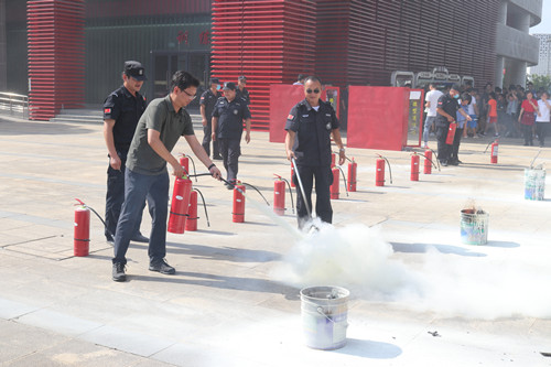 消防演练_副本.jpg