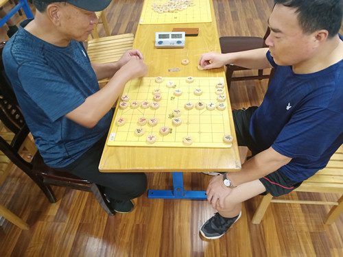 “好运弈棋来”体彩棋王争霸赛  启东市体育馆火热进行1_副本.jpg
