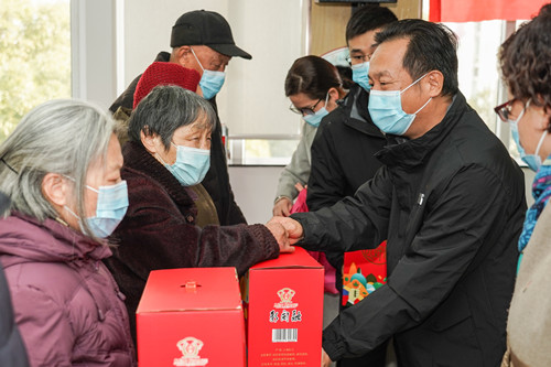 常州体彩开展“公益体彩 爱心暖冬”活动-1_副本.jpg 常州体彩开展“公益体彩 爱心暖冬”活动-1_副本.jpg