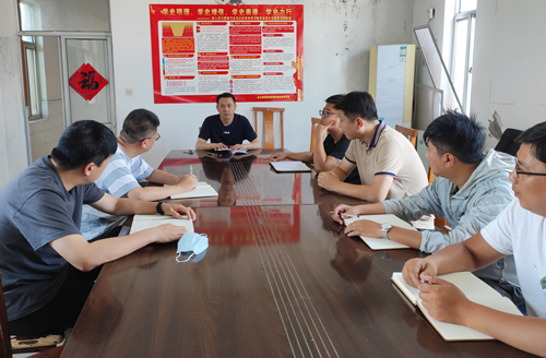 连云港市体彩党支部组织学习《习近平谈治国理政》第四卷 (2)_副本.jpg