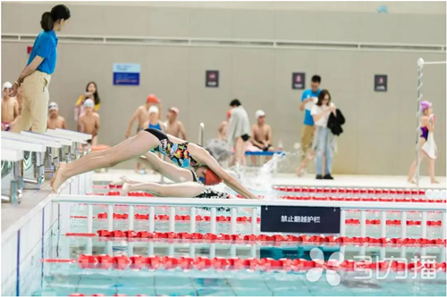 体彩公益金助力苏州市游泳联赛——走进第二站苏州湾体育中心_副本.png