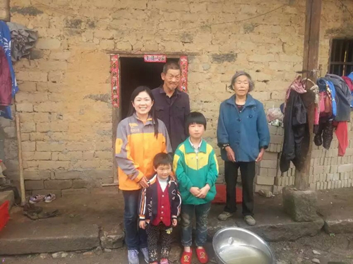 热心公益的扬州体彩巾帼-冯永琴 (6)_副本.jpg