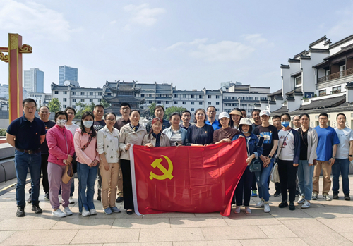 推动主题教育走深走实  省体彩中心开展主题党日活动1_副本.jpg