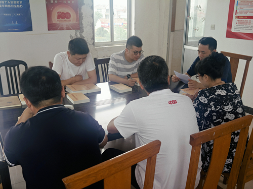 主题党日：“弘扬伟大建党精神、汇聚感恩奋进力量” (1)_副本.jpg