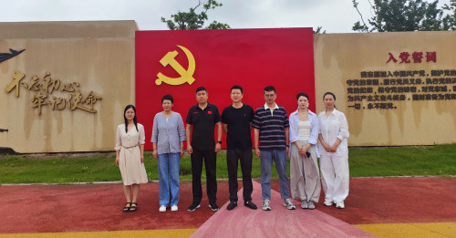 连云港体彩党支部赴徐圩红色基地开展中央八项规定精神专题教育 (2)_副本.jpg