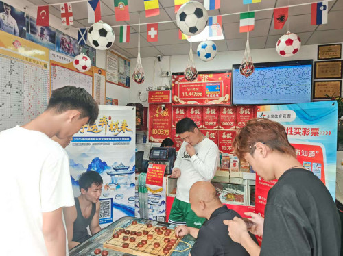 淮安市淮安区县级棋王争霸赛正在进行中 (3)_副本.jpg