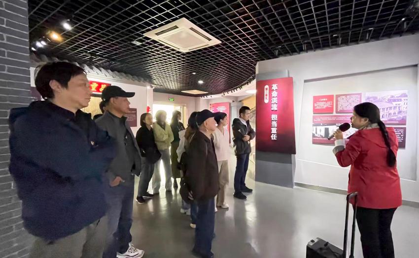 微信图片_20251027163448_357.jpg 微信图片_20251027163448_357.jpg