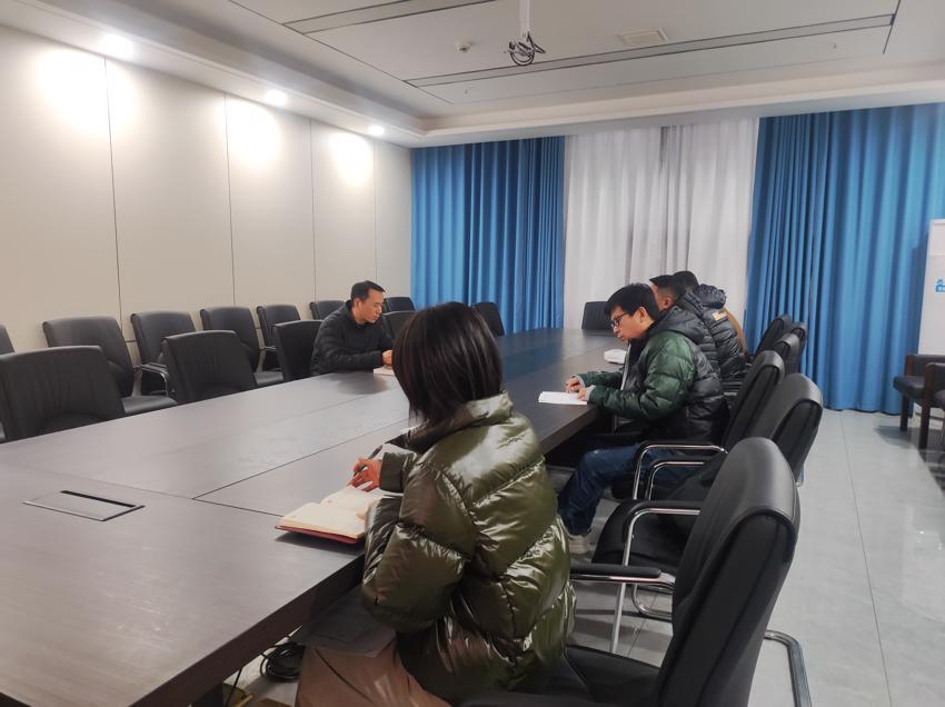 连云港市体彩党支部开展专题党课 以史为鉴促事业发展.jpg 连云港市体彩党支部开展专题党课 以史为鉴促事业发展.jpg