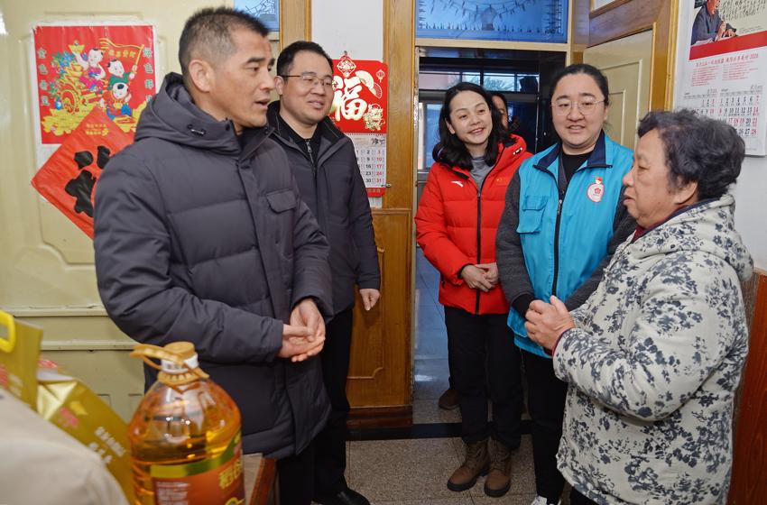 张荔红.jpg