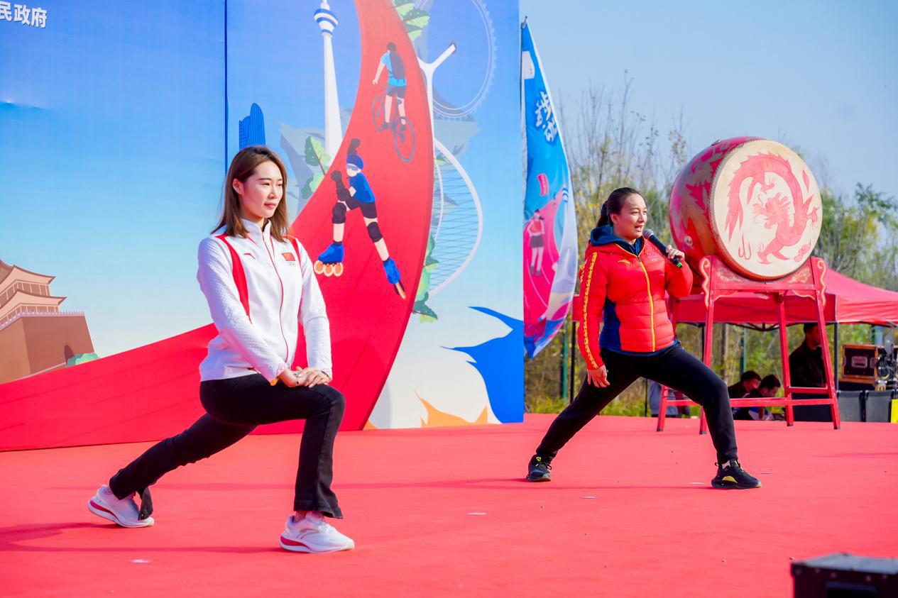 aeb0a6437f426e368c4393d551fc7085