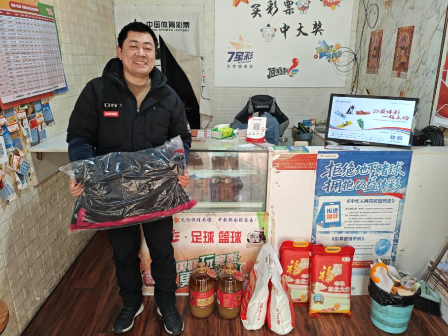 财富广场03186.jpg 财富广场03186.jpg