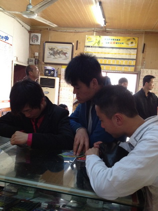 ”黑旋风“引领顶呱刮五周年庆 今天你中了吗？1.jpg