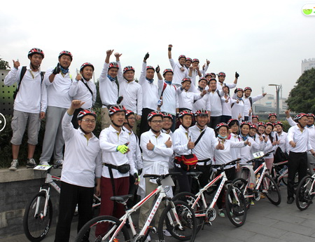 倡导绿色出行，南京体彩成立”骑行队“.png