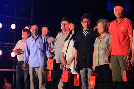 公益体彩 乐善人生 第二届天宁宝塔中秋诗会圆满落幕2.jpg