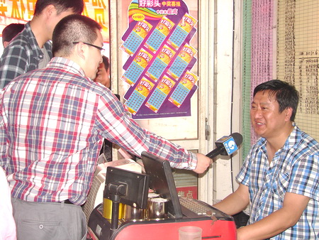 南通彩民再揽7位数500万元 (1).jpg